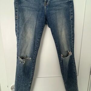 Good Legs Good American Distressed Jeans